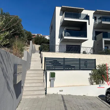 Paradise A&i * Trogir